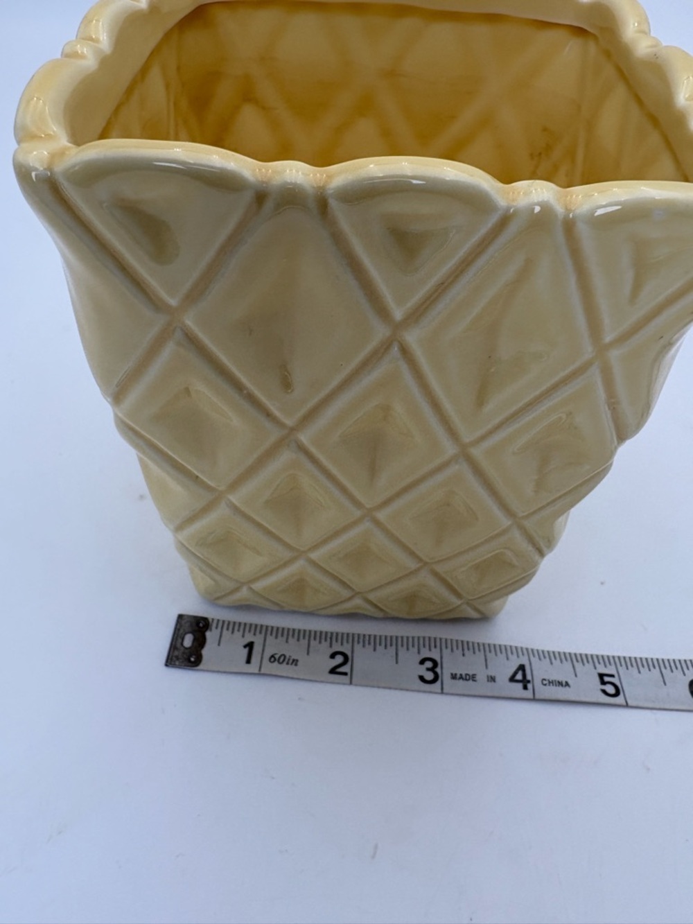 Vintage Textured Ceramic Planter in Yellow - Perfect for Spring and Summer - Picture 9 of 14